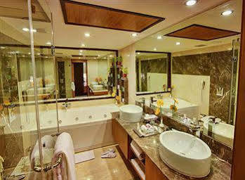 The Atria Bangalore Exterior photo